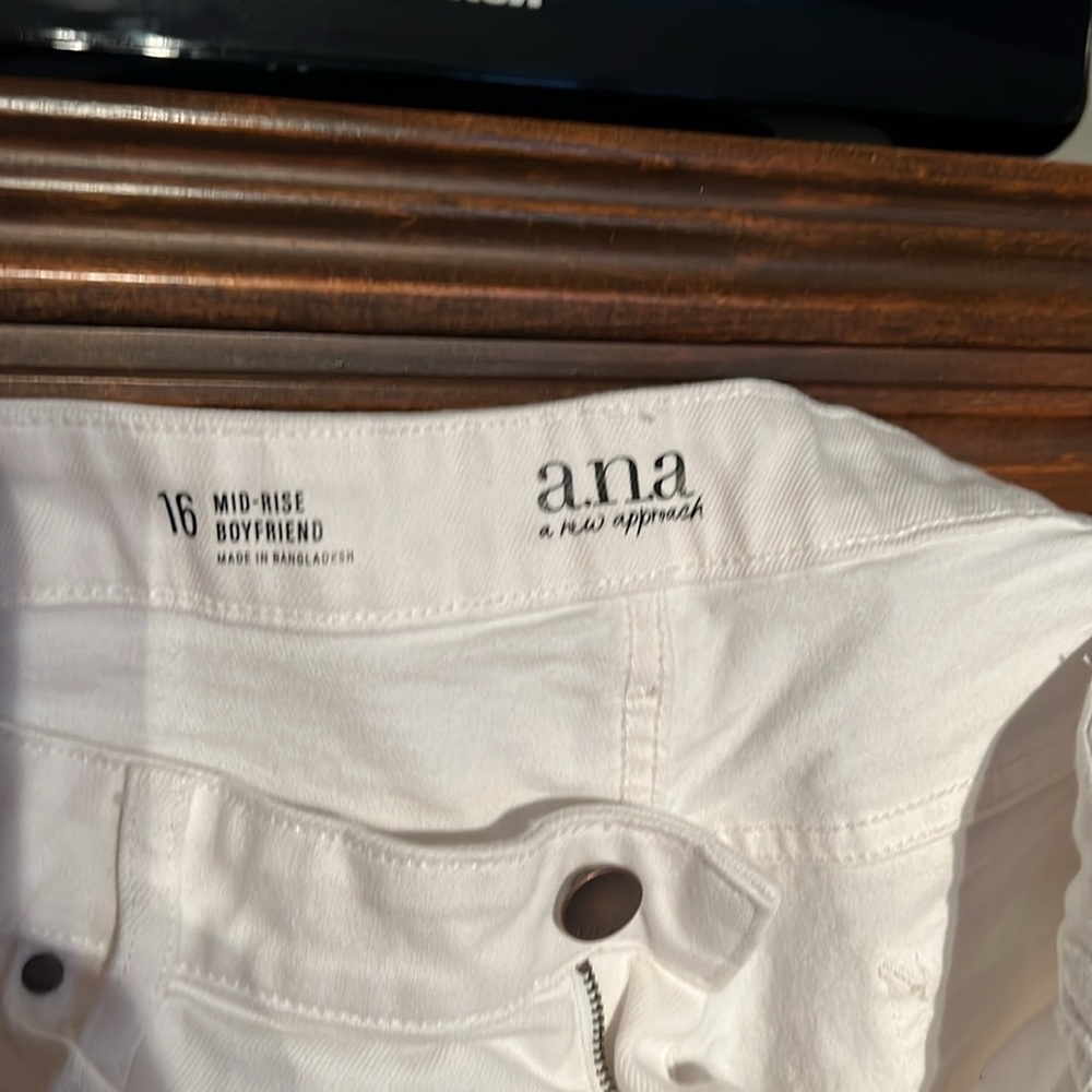 ANA white jeans - Picture 2 of 4